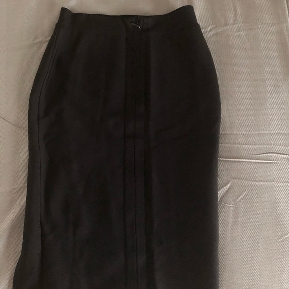 Split mini skirt with gold buttons - Picture 3 of 4